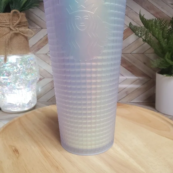 Starbucks Iridescent Grid Cold Cup 24 oz 2022 - Picture 7 of 9